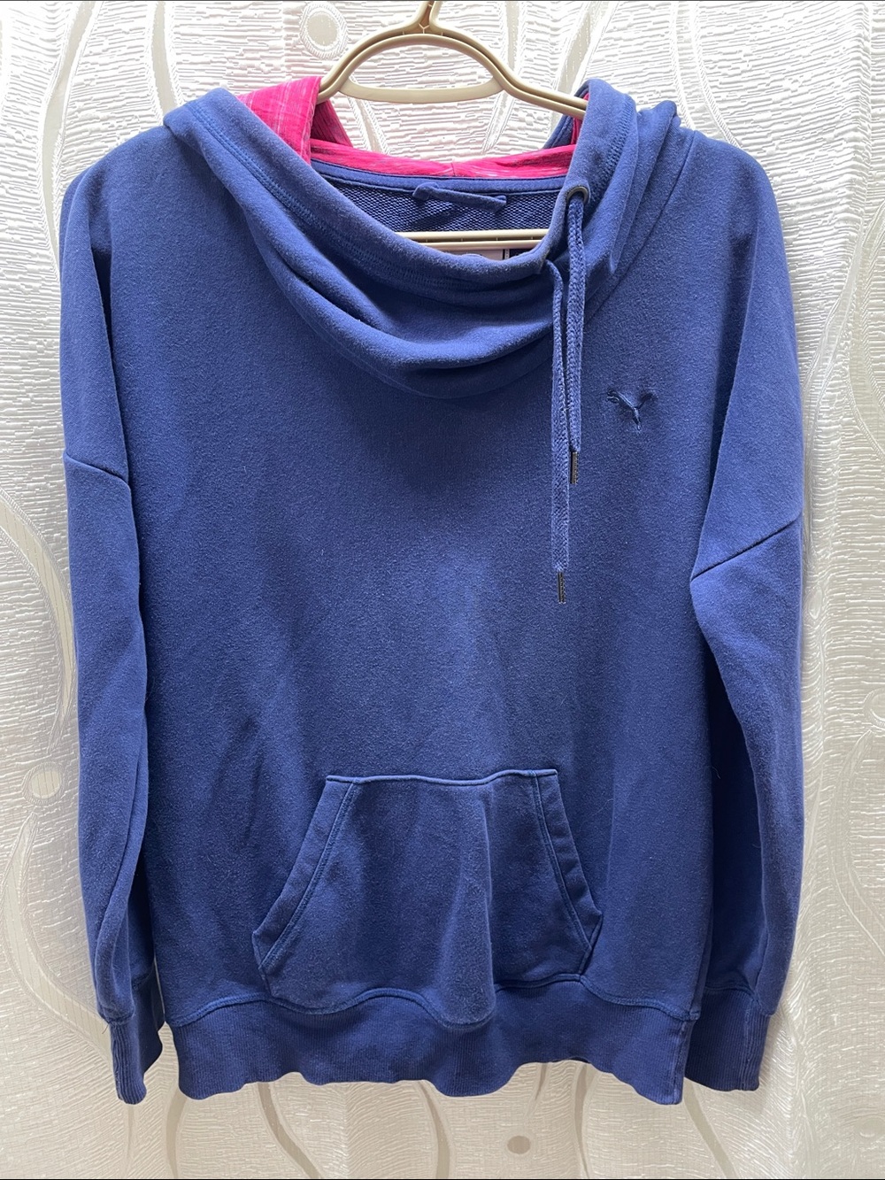 Puma Women's Navy Blue Hoodie with Pink Hood Lining